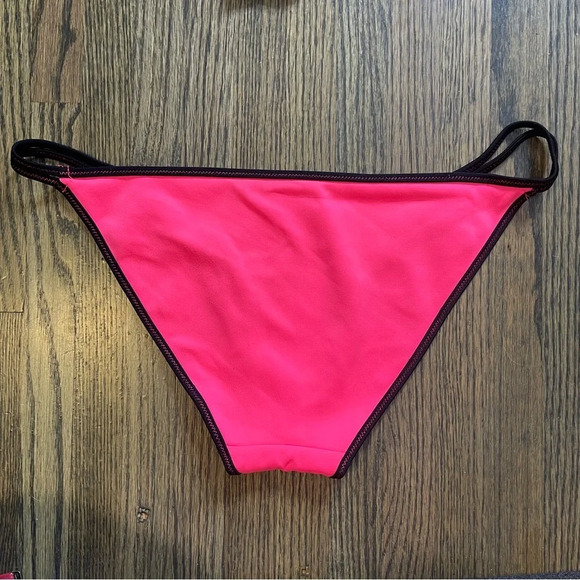 Victoria Secret bright pink bathing suit bottoms size medium - Picture 2 of 4